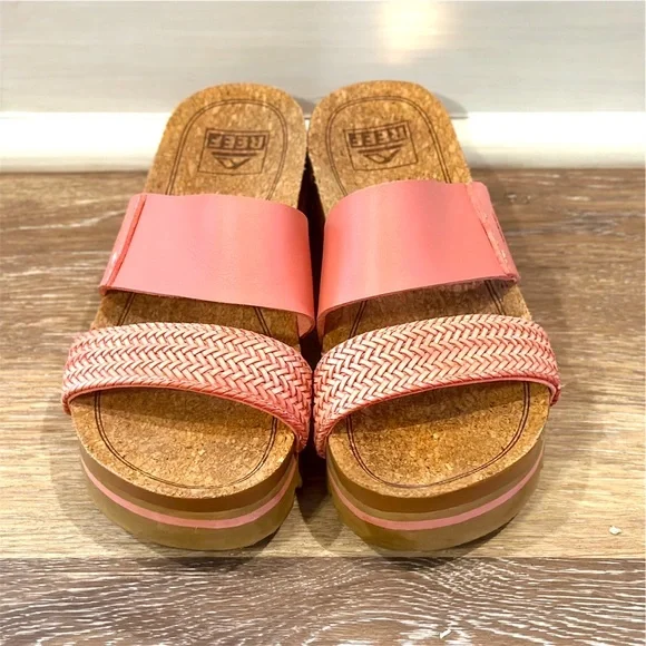 REEF Cushion Vista Hi Comfort Platform Sandal - Picture 1 of 10